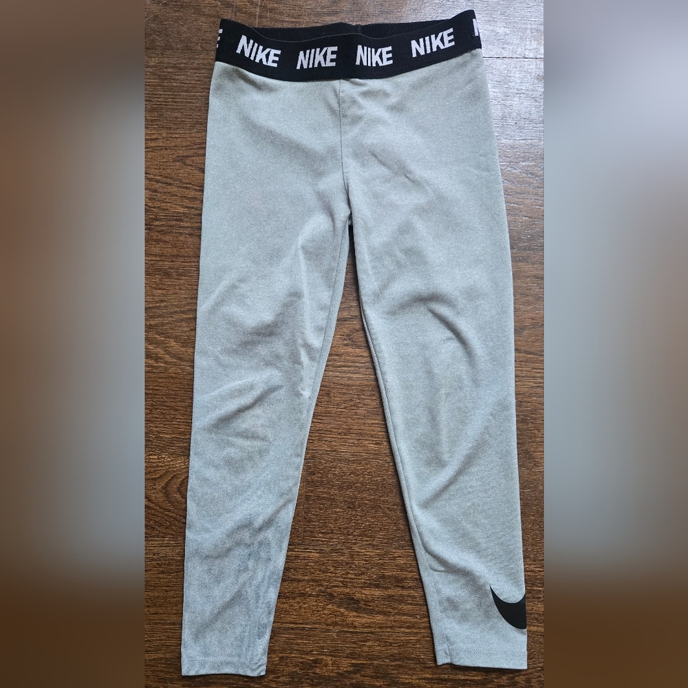 Nike Dri-Fit Kids Gray Leggings - Size 6/6x Girls